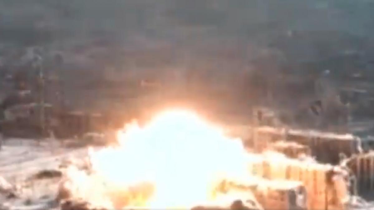 rusii ar fi lovit orasul ucrainean vovchansk cu cea mai puternica bomba non nucleara din lume ce e father of kuzka