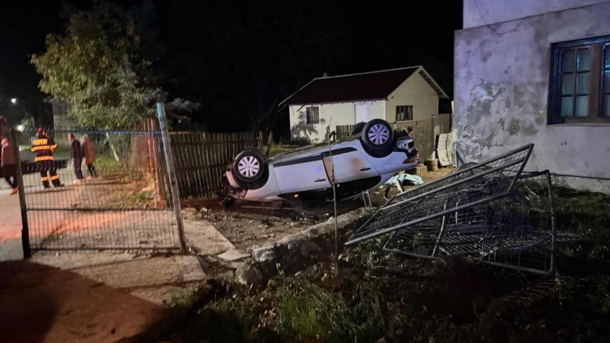 un tanar din prahova a murit dupa petrecerea de ziua lui chiar in fata parintilor s a rasturnat cu masina in curte