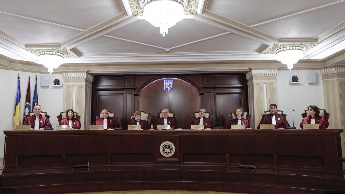 ccr discuta contestatiile impotriva candidaturilor lui geoana ciuca orban si kelemen sosoaca e contestata de doua ori