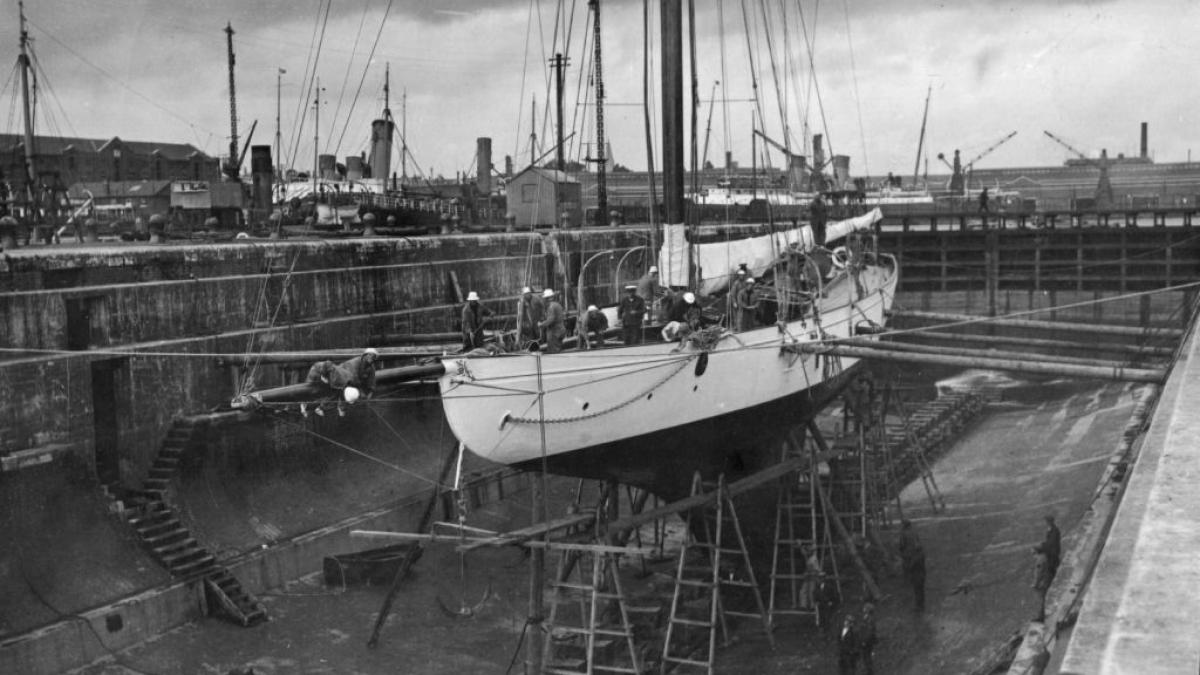 sechestru record de bunuri in valoare de 47 de milioane de euro in italia printre acestea si cea mai veche nava din lume