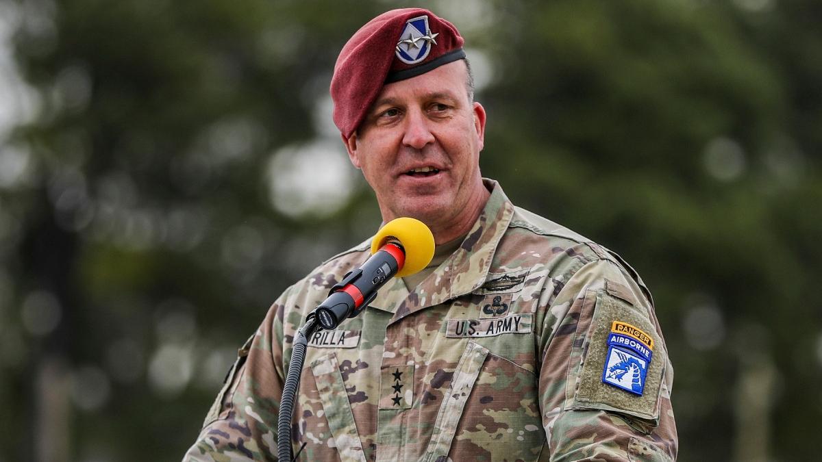 seful comandamentului central al sua a ajuns in israel pentru a aborda raspunsul contra iranului