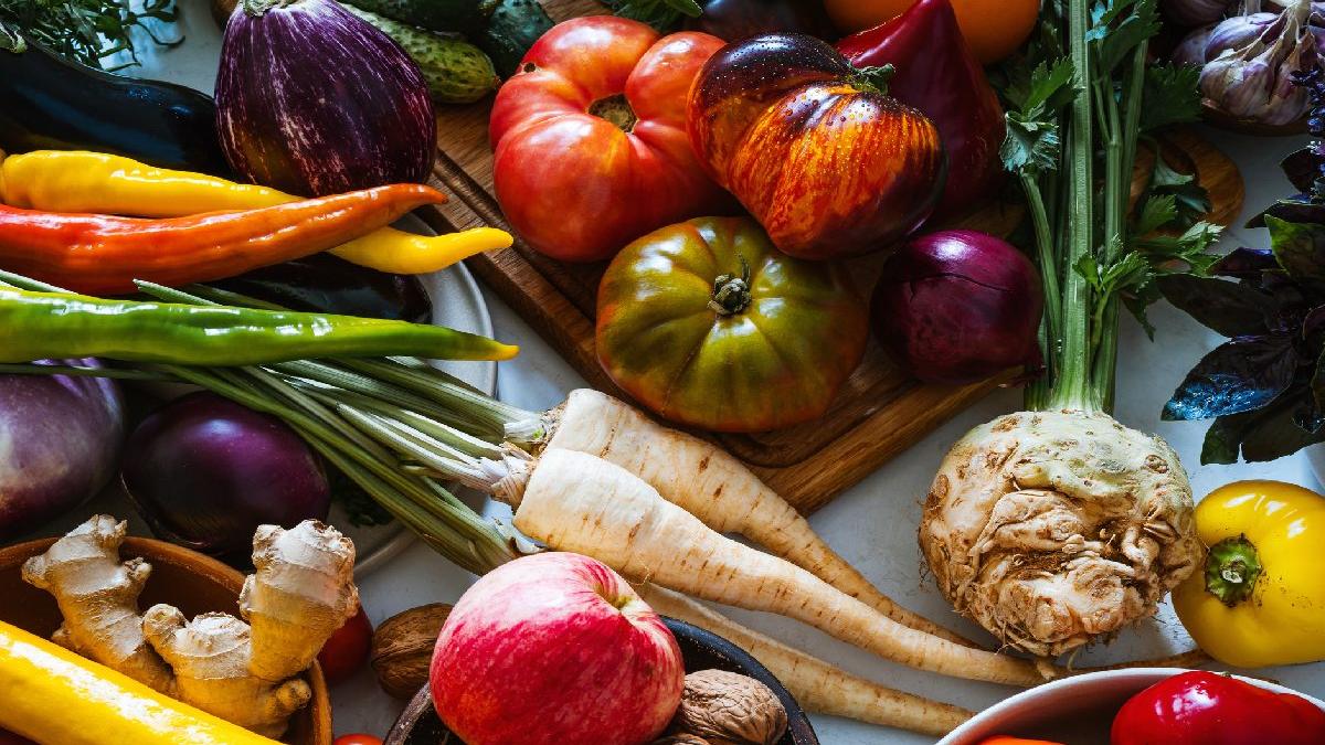 ghid pentru detoxifiere naturala in sezonul rece fructul care ajuta la curatarea organismului si la sustinerea sanatatii ficatului