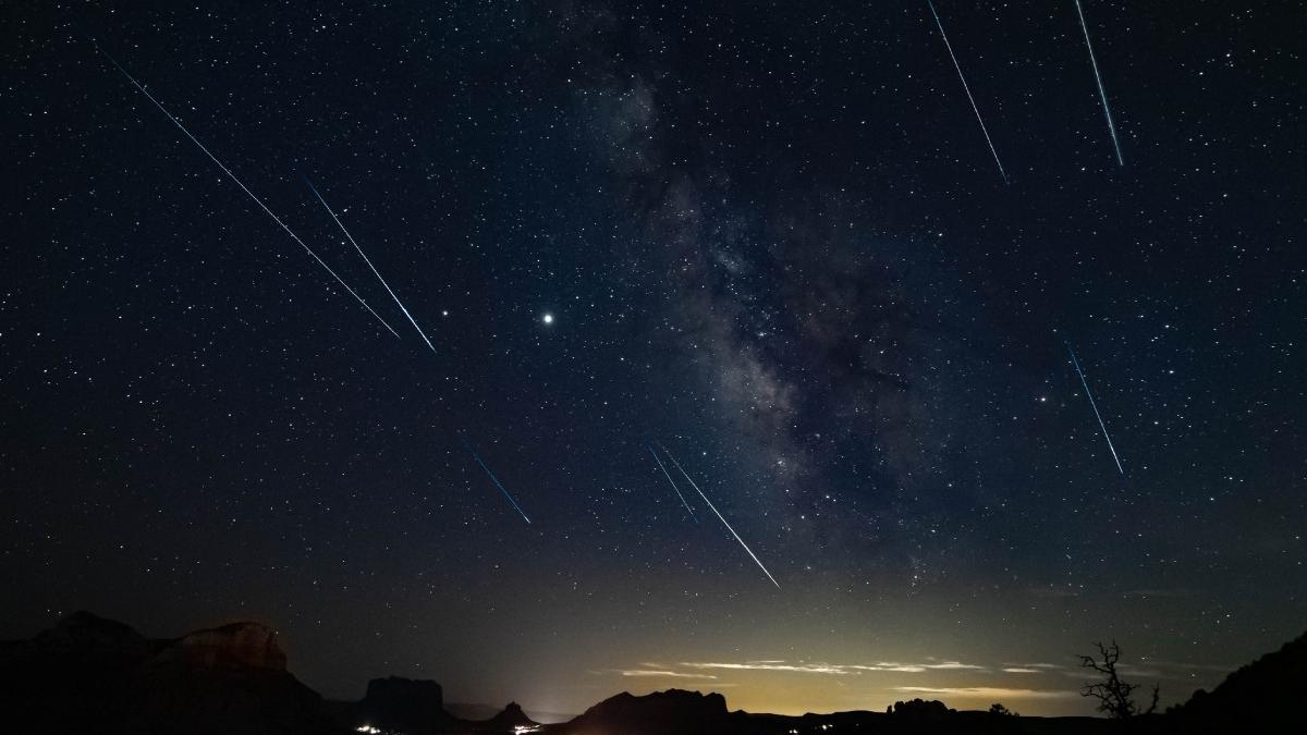 vine ploaia draconidelor 2024 cum putem vedea stelele cazatoare din coada dragonului