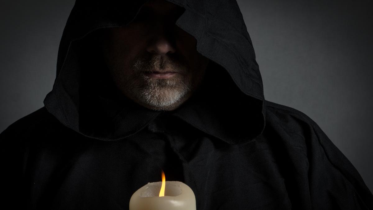 o noua secta starneste ingrijorari in italia adeptii sunt infometati si trimisi la cersit