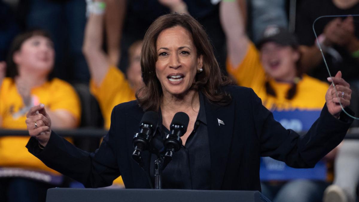 kamala harris a marturisit ca detine un pistol si ca a si tras cu el am un glock de ceva timp