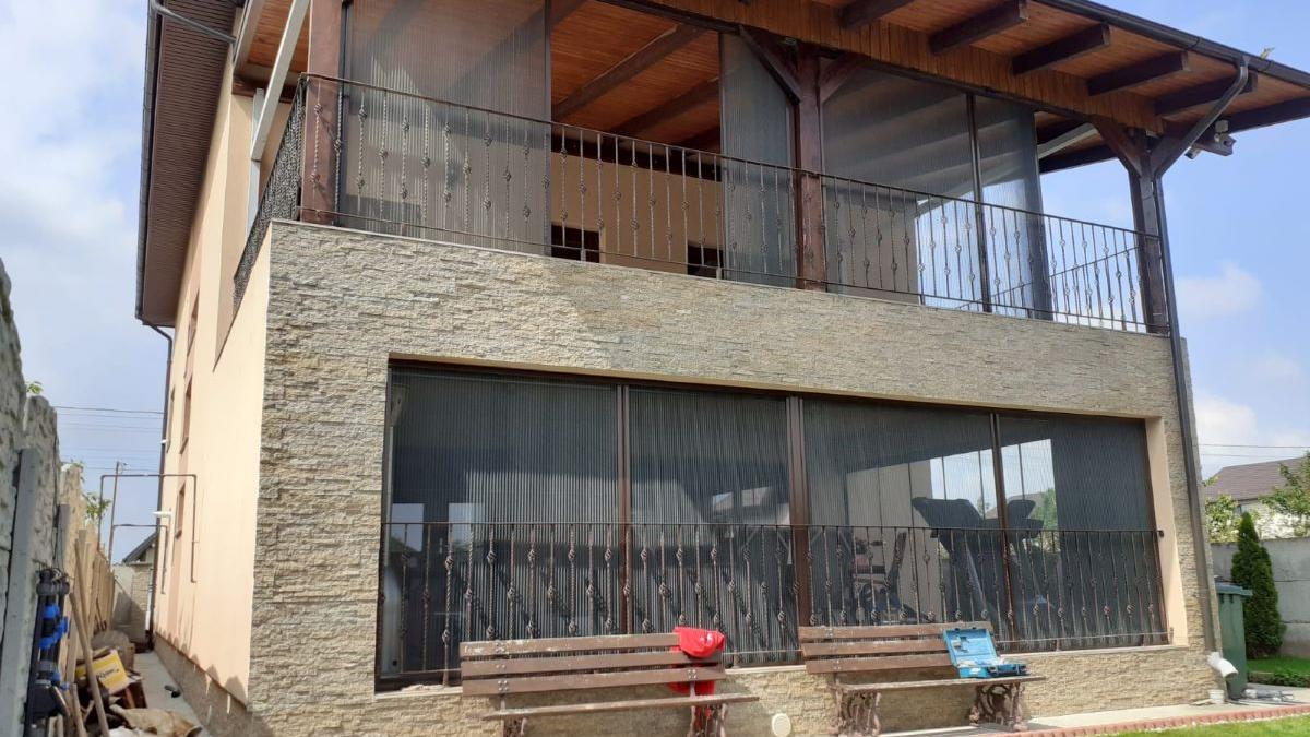 v shades profesionistii in protectia casei tale inchidere balcon si terasa rulouri exterioare si plase tantari