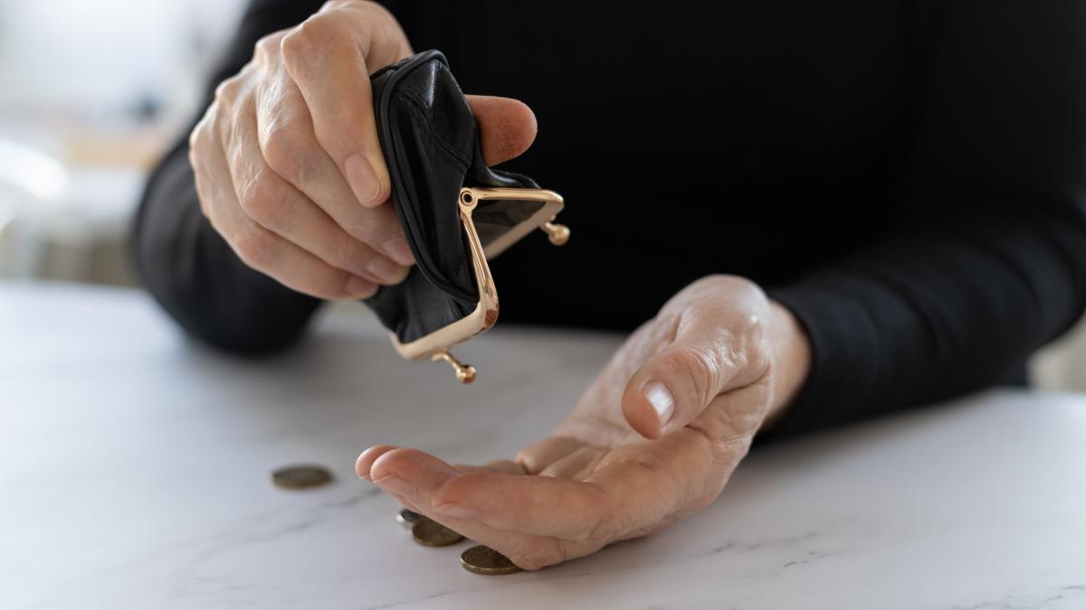 psd anunta ca voteaza modificarile legii pensionarilor militari pnl sa inceteze sarabanda fentelor electorale