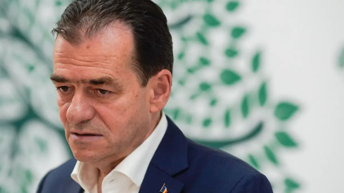 orban ii cearta pe ceilalti candidati la prezidentiale ca se duc la iasi ca sa culeaga voturi nu ca el care merge ca pelerin