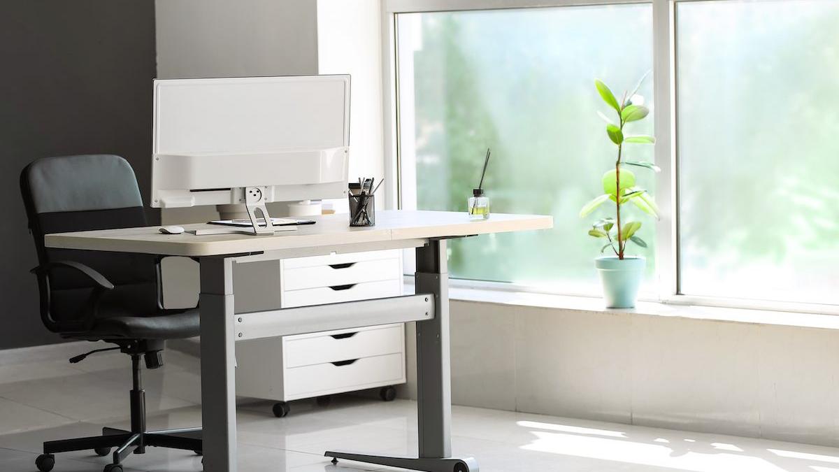 birouri reglabile cum sa alegi cel mai bun model pentru munca remote