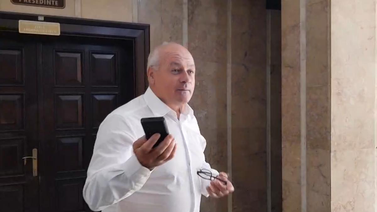 descinderi la consiliul judetean caras severin procurorii dna verifica biroul presedintelui cj romeo dunca