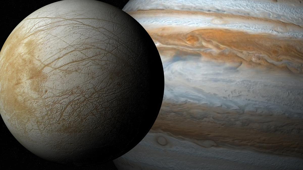 o nava spatiala a nasa pleaca luni spre jupiter europa clipper va cauta semne de viata pe celebra luna acoperita cu gheata