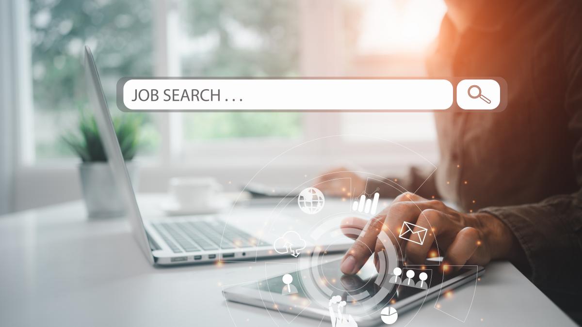 peste 32 000 de locuri de munca sunt disponibile acum in romania in ce domenii se cauta cei mai multi oameni