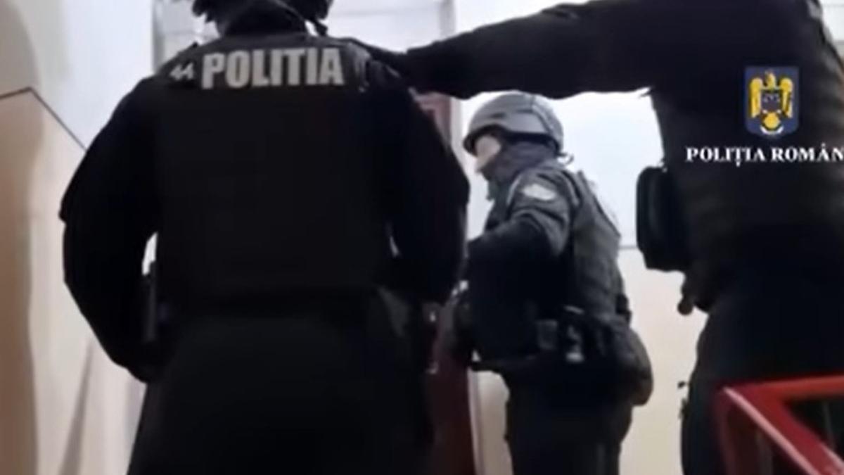 politistii si procurorii diicot fac perchezitii in toata tara impotriva criminalitatii organizate