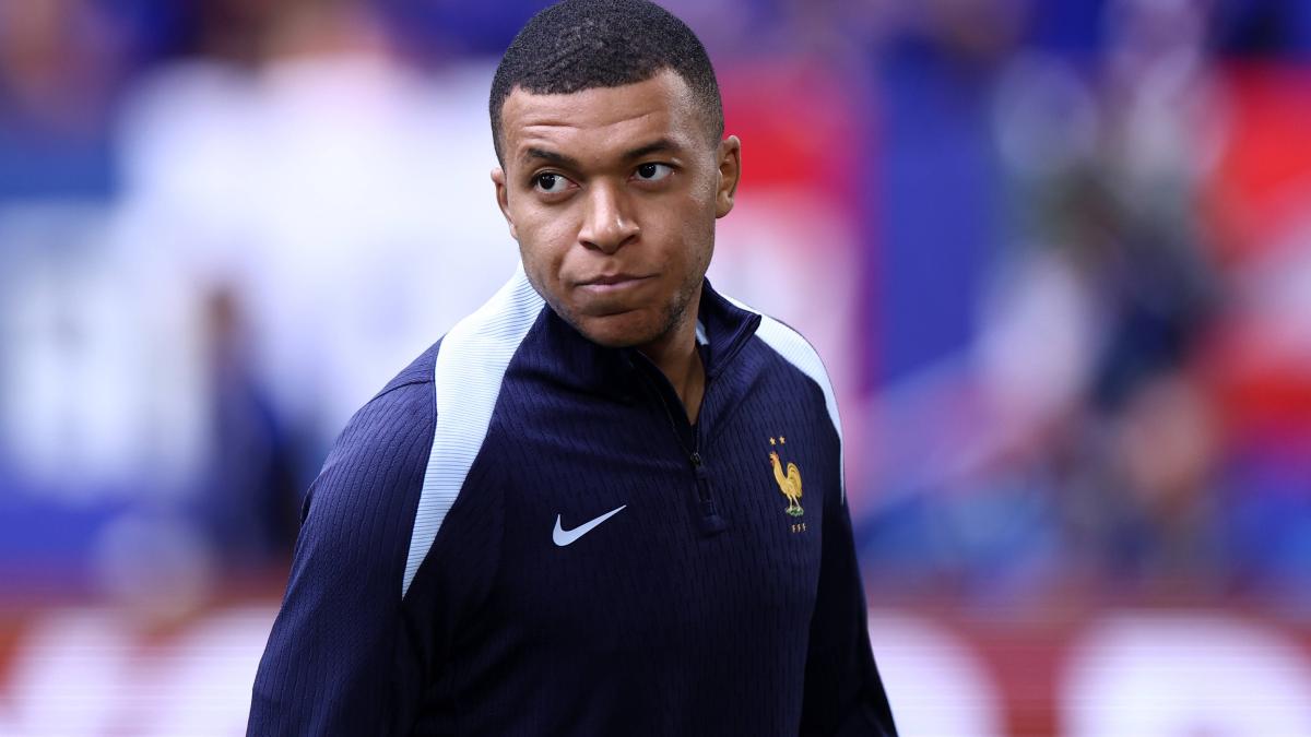 apar detalii despre presupusul viol de care este acuzat mbappe ce s a descoperit in telefonul fotbalistului