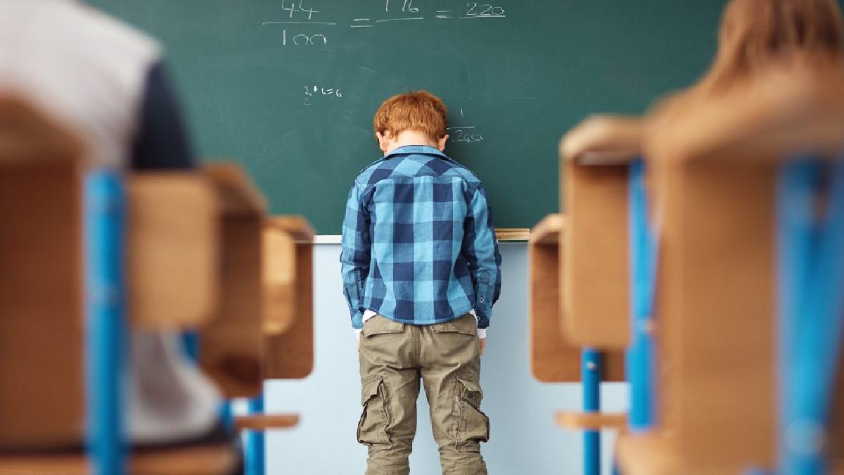 presiunea academica poate declansa anxietate cum pot parintii sa si sustina copiii in lupta cu stresul scolar