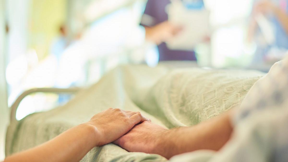 salvarea depinde de asigurare cum absenta unei asigurari medicale private poate compromite supravietuirea in cazul urgentelor