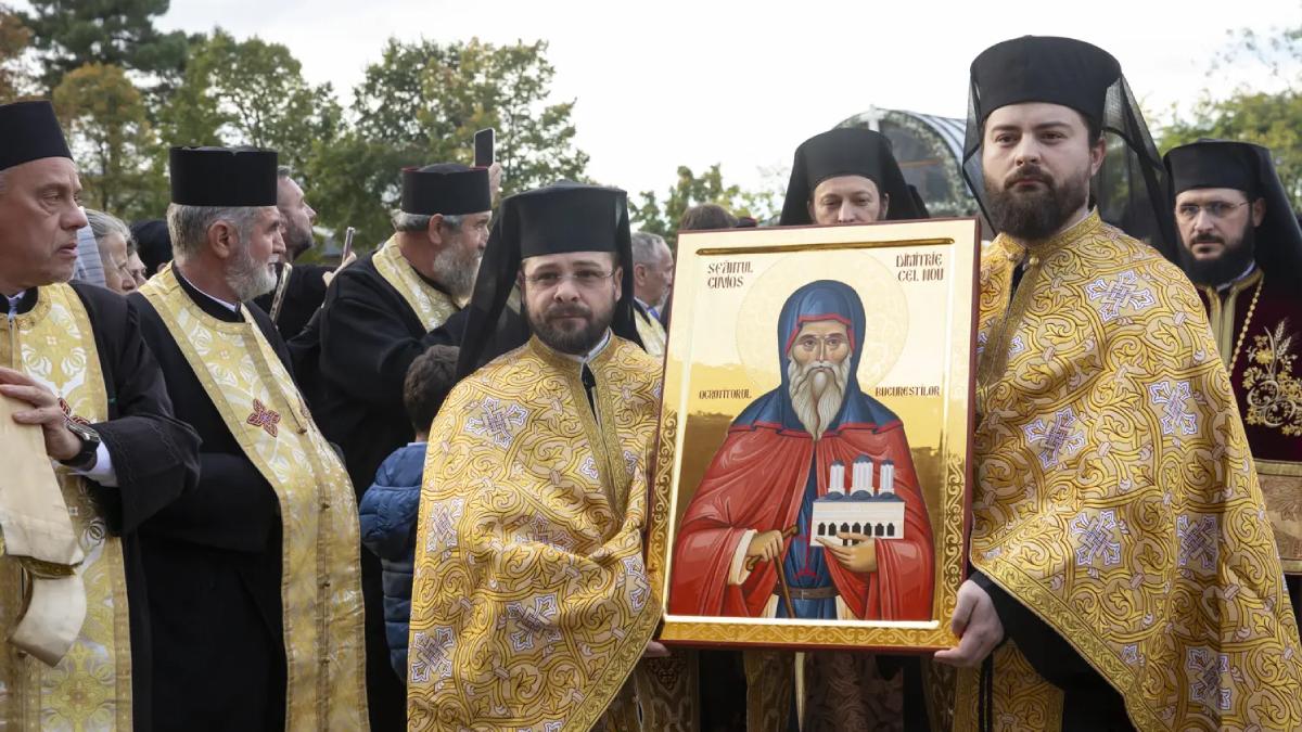 incepe pelerinajul la sfantul dimitrie cel nou in bucuresti programul celor opt zile de slujbe si evenimente speciale