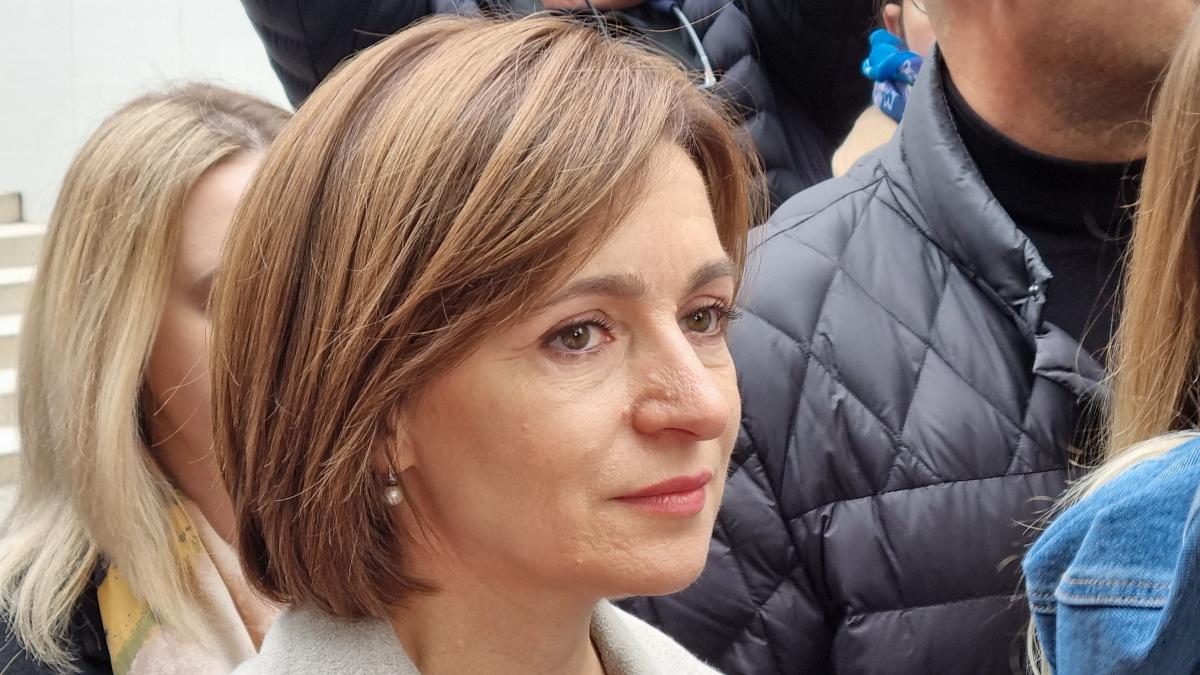 maia sandu acuza o frauda fara precedent la referendum si prezidentiale grupa criminale si forte straine au atacat tara noastra