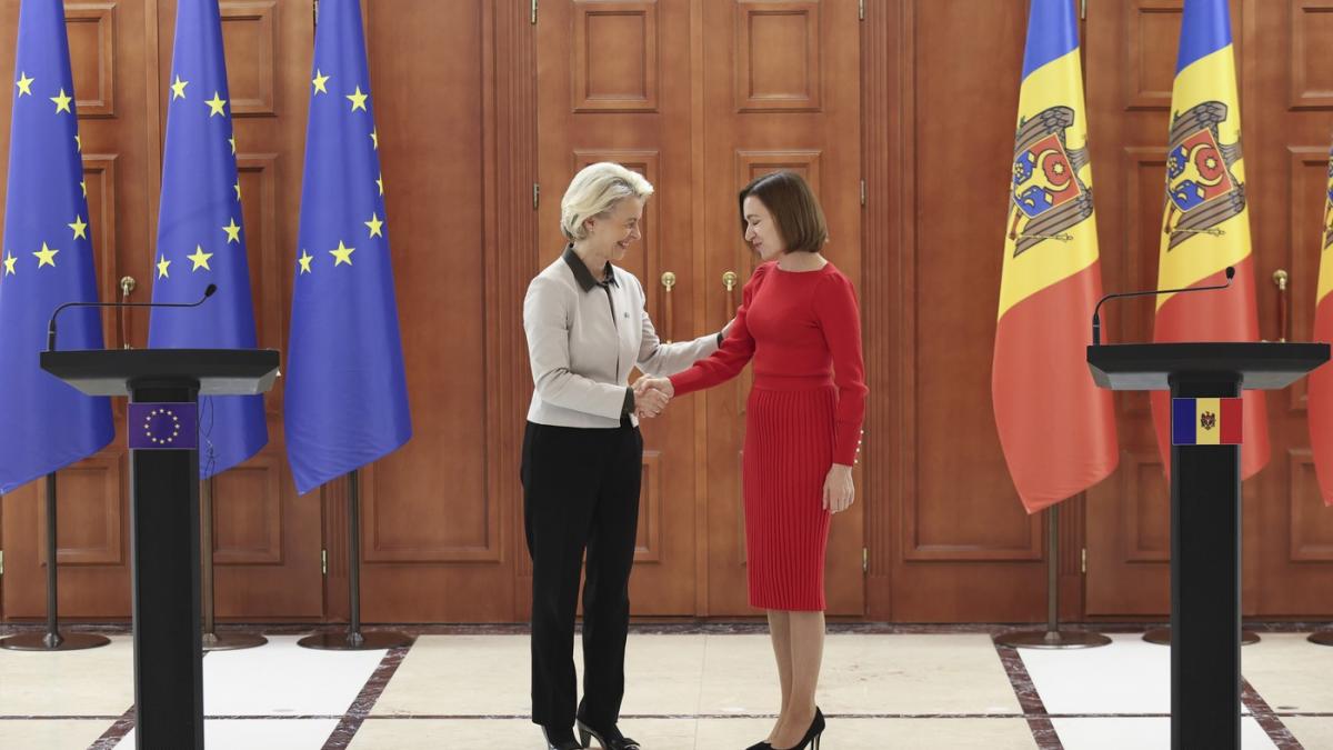 ursula von der leyen in fata tacticilor hibride ale rusiei moldova demonstreaza ca este puternica