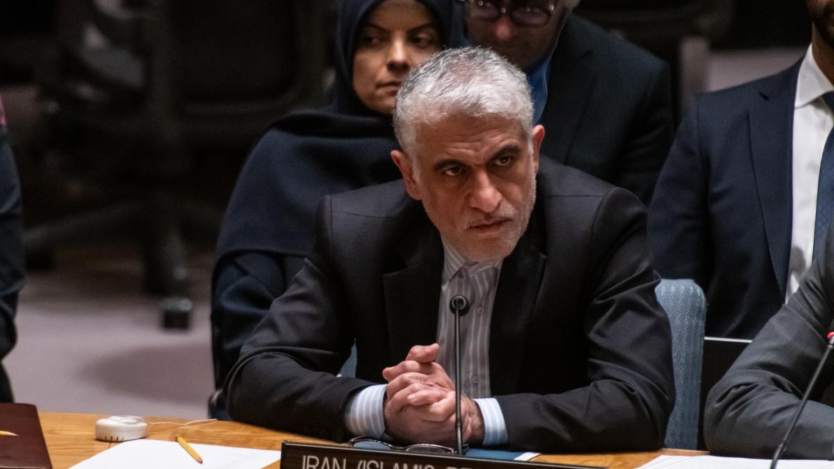 iranul spune ca va trata sua ca pe un complice daca israelul decide sa lanseze o agresiune impotriva sa