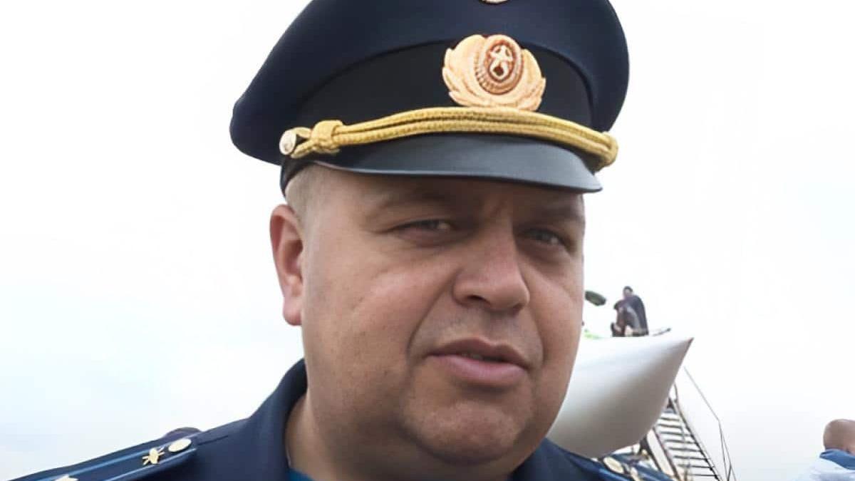 un cunoscut pilot de bombardiere a fost omorat cu ciocanul in rusia golenkov a ucis zeci de civili ucraineni