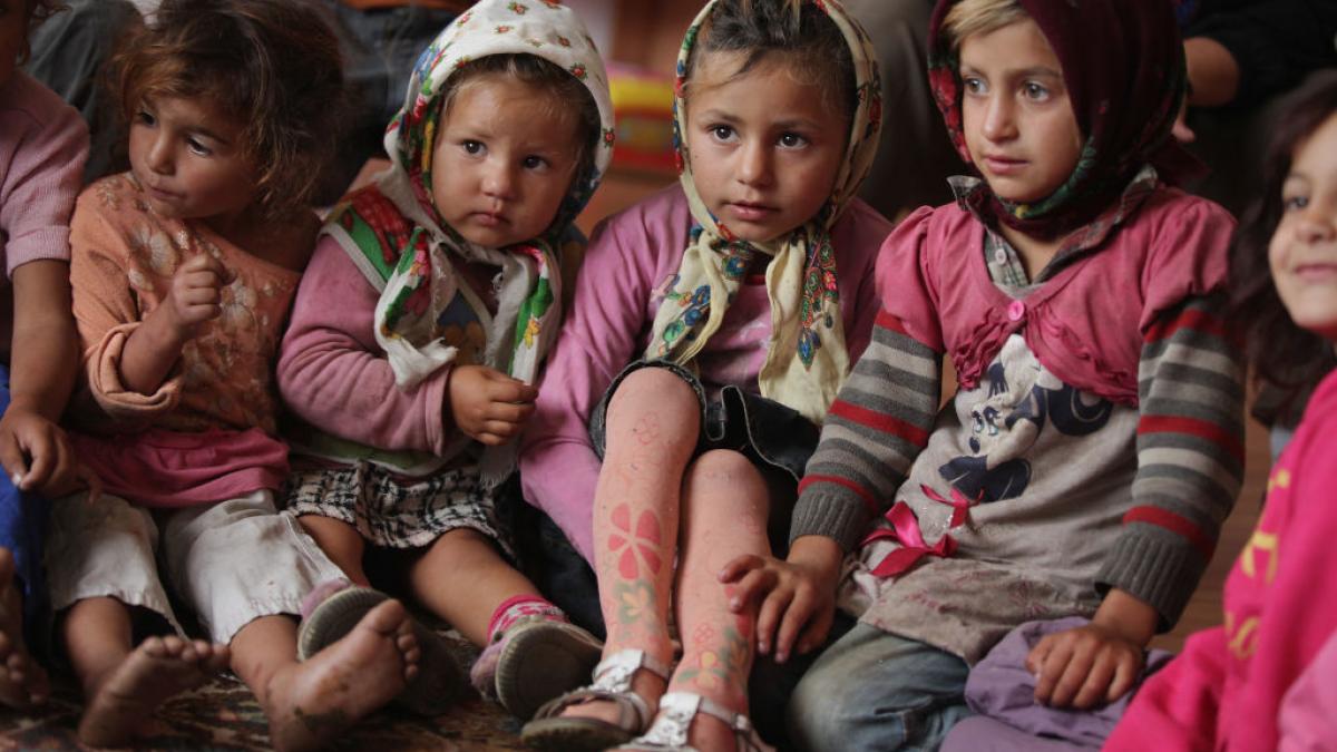 tichete sociale de 500 de lei pentru copii vor putea fi folosite pentru mancare si haine