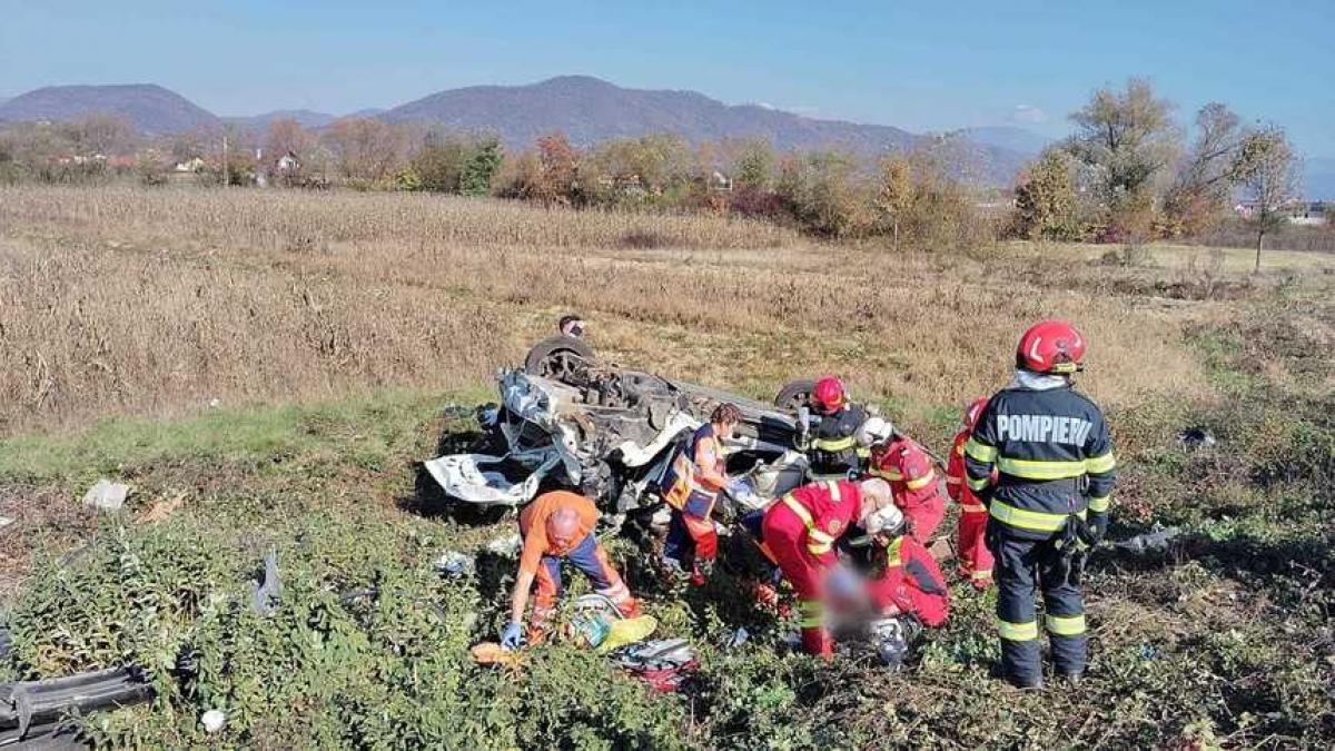 accident grav in maramures doi soti au murit dupa ce masina lor a fost spulberata de un tren