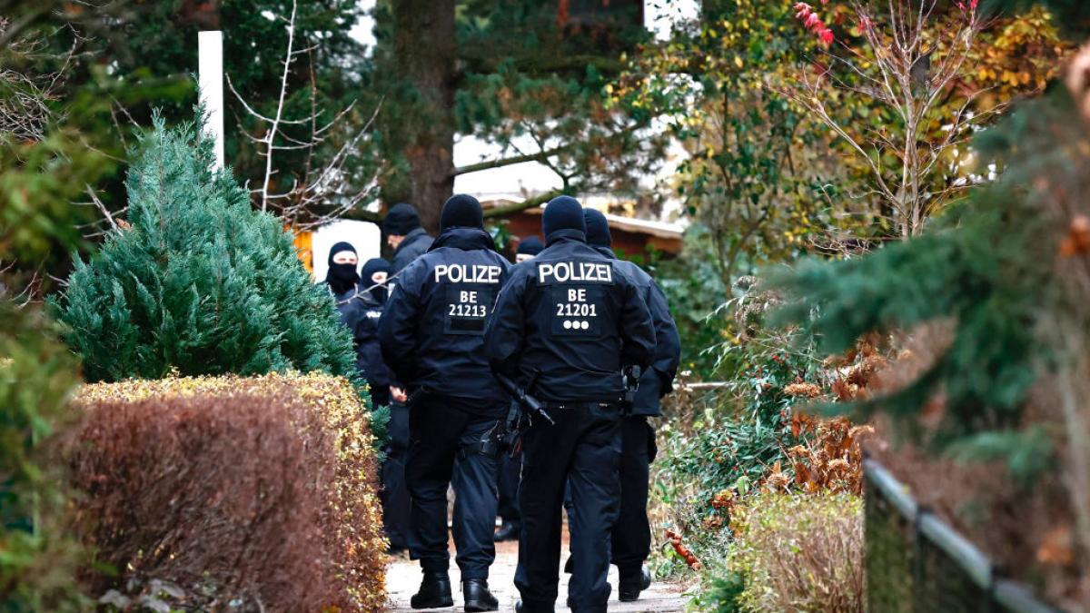 un roman si a dat disparuta iubita la berlin apoi s a intors in tara femeia a fost gasita ingropata in padure dupa o saptamana