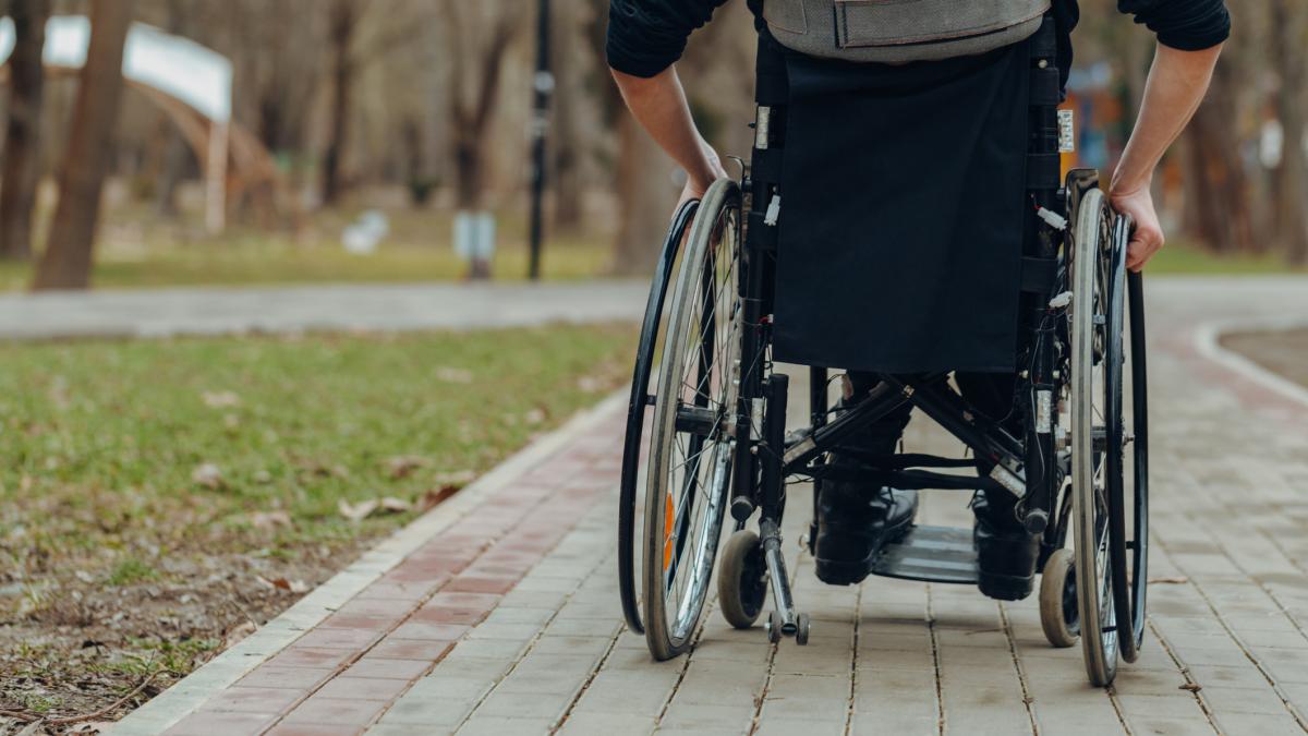 un tanar a ajuns la spitalul bagdasar arseni complet paralizat din cauza unui virus misterios