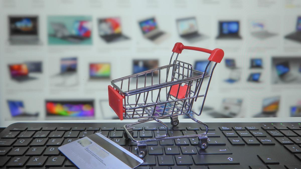 se apropie black friday la ce trebuie sa fim atenti cand facem cumparaturi recomandarile anpc