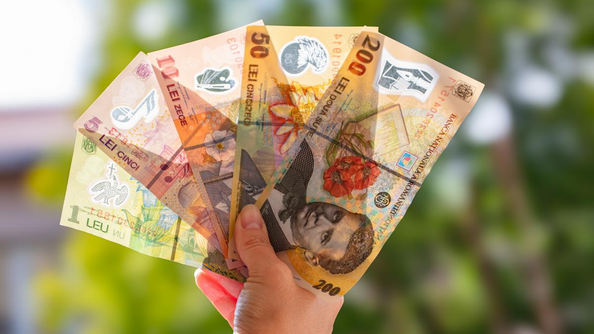 cresc bursele pentru studenti cine sunt cei care pot obtine chiar si 1 000 de euro pe luna