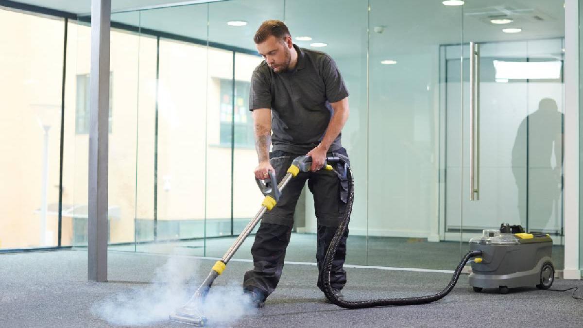 cum sa alegi echipamentele de curatenie profesionale pentru afacerea ta