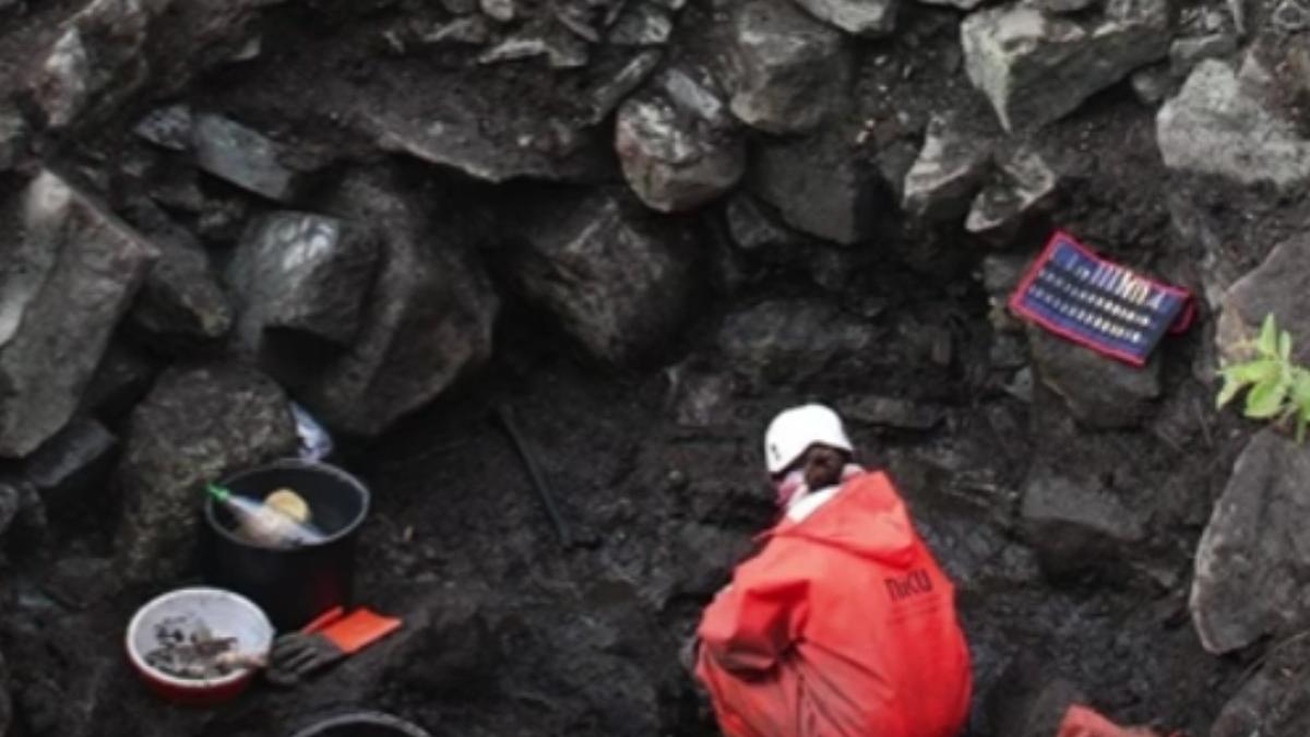o legenda istorica a fost confirmata dupa 800 de ani scheletul unui barbat din 1197 a fost descoperit intr o fantana