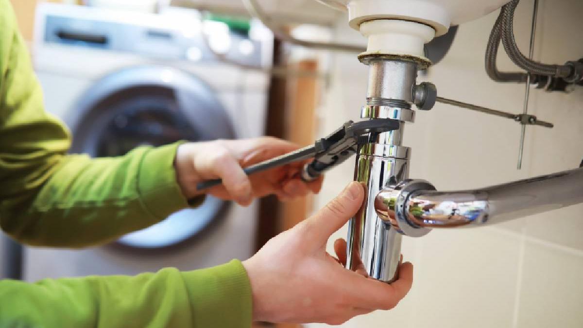 solutii profesionale pentru desfundarea tevilor si curatarea hote