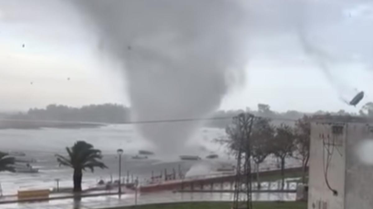 o tornada a lovit o zona turistica populara in spania autoritatile au activat planurile de urgenta