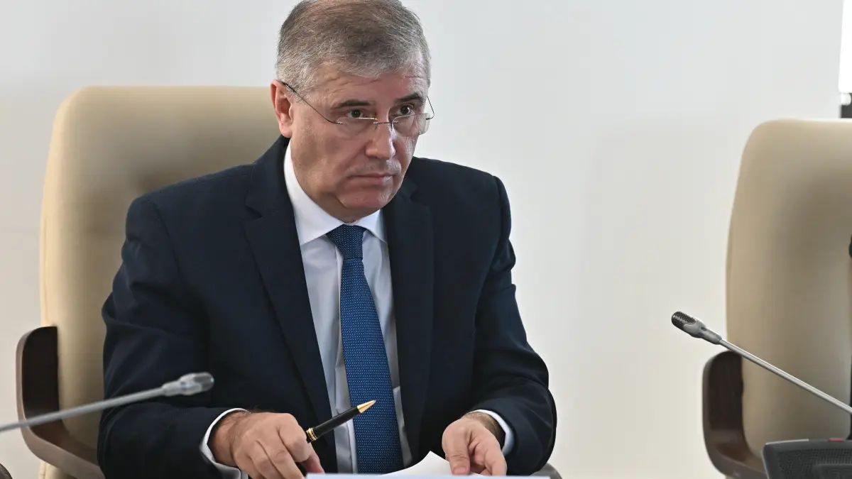 klaus iohannis l a trecut in rezvera pe seful spp generalul lucian pahontu