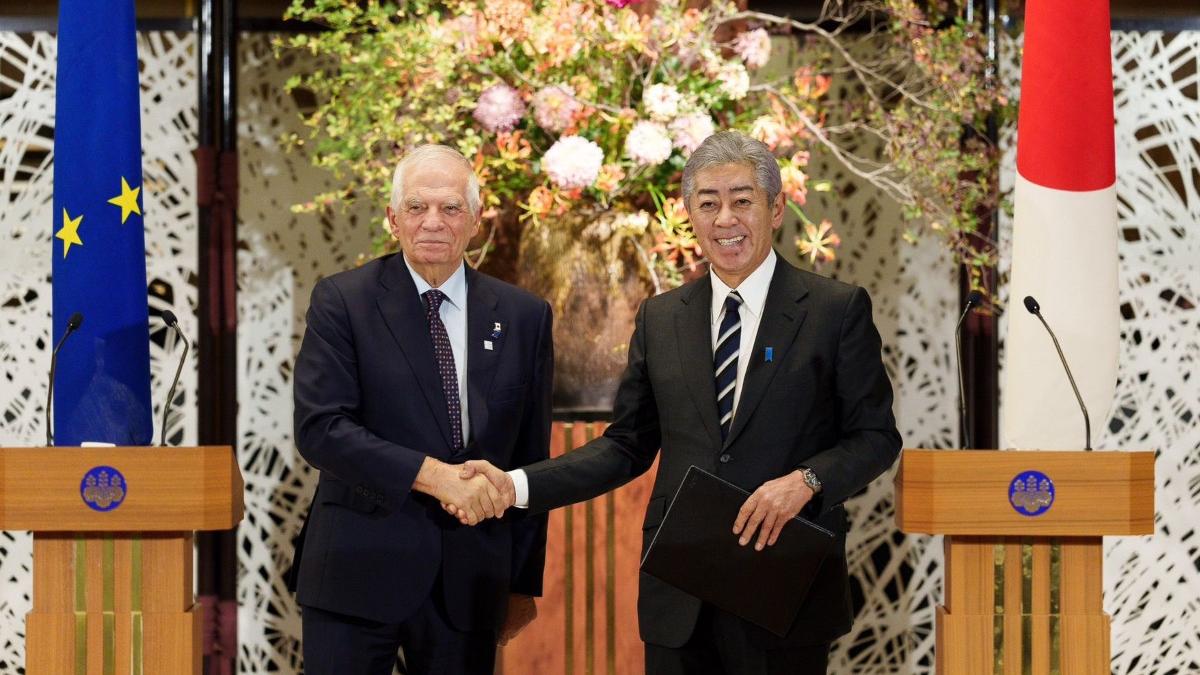 ue si japonia au semnat un pact istoric de securitate si aparare