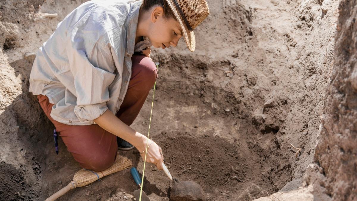 zona din romania unde a fost descoperita o importanta zona metalurgica din perioada neolitica