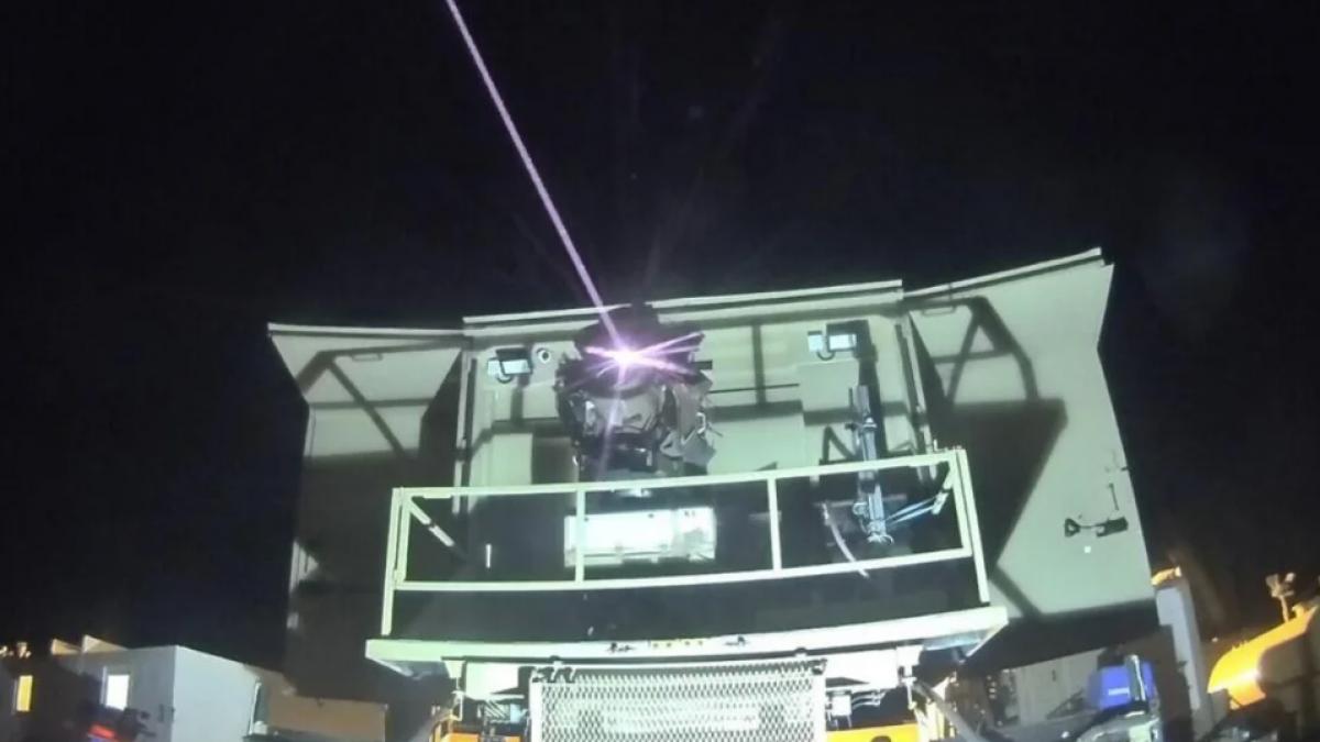 o noua era a razboiului ce este iron beam noul sistem de arme laser al israelului pentru doborarea rachetelor