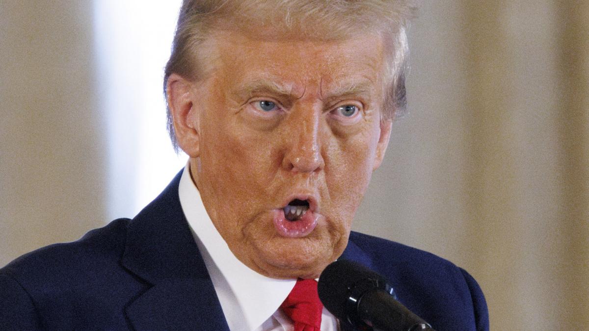 trump declaratie halucinanta la adresa unei politiciene haideti sa o punem cu o pusca stand acolo cu noua tevi tintite spre ea