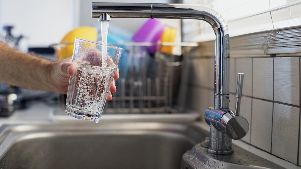 ce apa recomanda medicul vlad ciurea eu pledez pentru aceasta mai ales dupa o anumita varsta