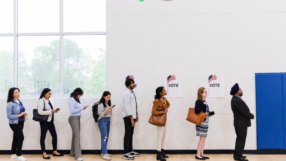 americanii isi aleg marti nu doar presedintele si congresul mai multe state organizeaza referendumuri locale