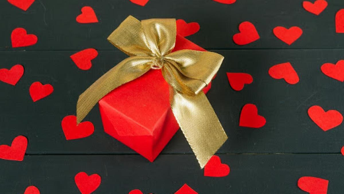 cum sa alegi un dar care sa i surprinda pe prieteni iata cele mai importante criterii