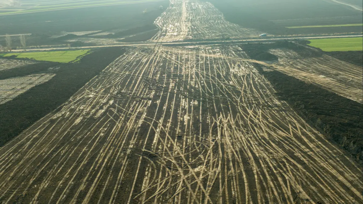 se deschide cel mai mare santier din romania se cauta 22 000 de muncitori care sa construiasca 38 de tuneluri pe autostrada unirii