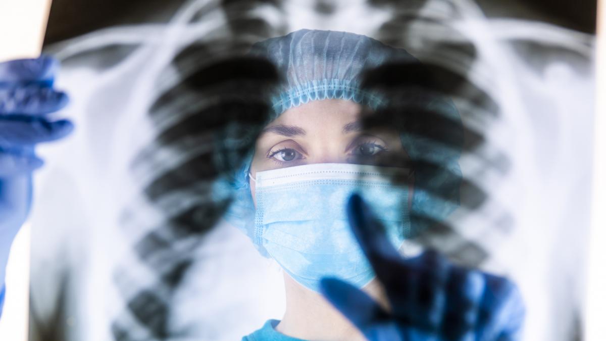 de doua ori mai multe persoane vor muri anual de cancer pana in 2050 studiu