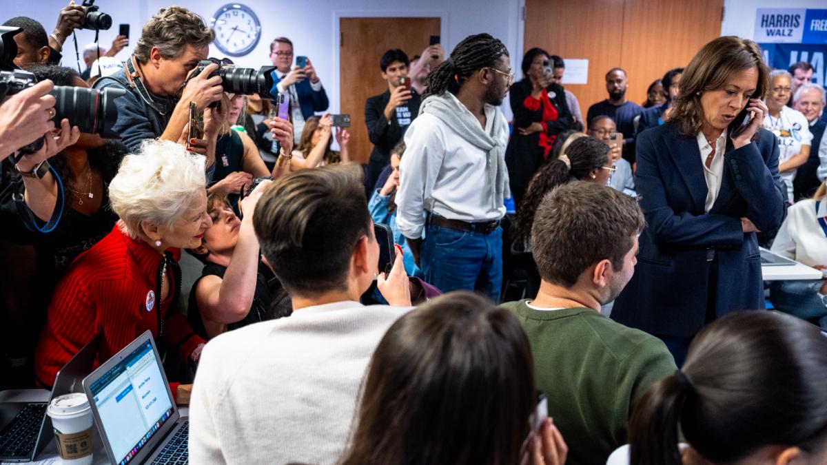 dupa infrangere campania kamalei harris vrea sa inceapa munca de protejare a americii de impactul presedintiei lui trump