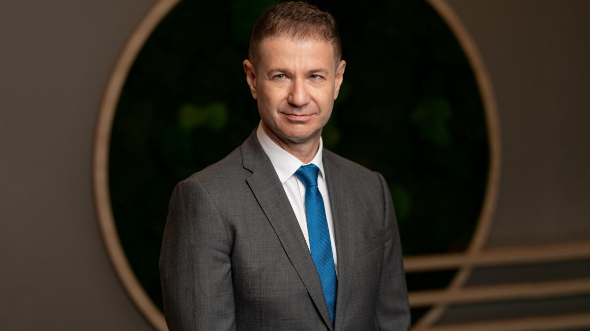 kostas salvaras a fost numit area vice president south east europe cluster in cadrul philip morris international