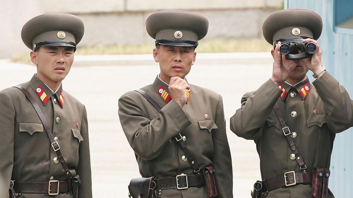soldatii nord coreeni trimisi in rusia au dat de internetul nelimitat si nu se mai desprind de filmele pentru adulti