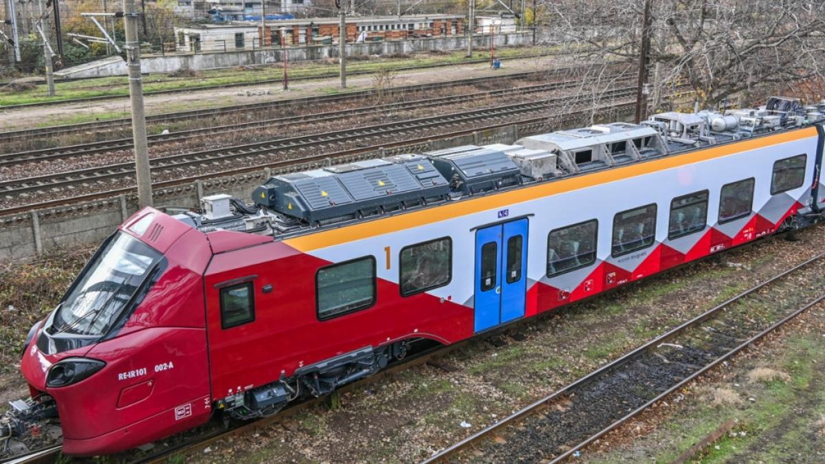 cand va intra in circulatie primul tren electric cumparat de romania in ultimii 20 de ani ar trebui sa apara bilete spre vanzare