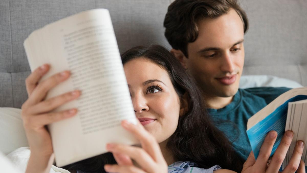 aproape 60 dintre romani sustin ca au citit cel putin o carte in 2023 cati au mers la teatru si la muzeu